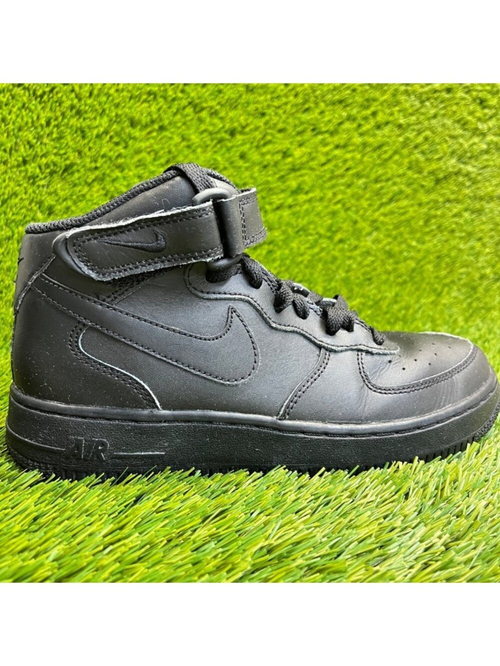Nike Air Force 1 Mid Boys Size 5.5Y Triple Black Athletic Leather Shoes Sneakers
